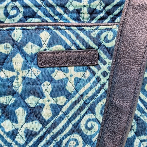 Vera Bradley Commuter Tote, Cuban Tiles with Matching Wristlet Wallet - Picture 3 of 13